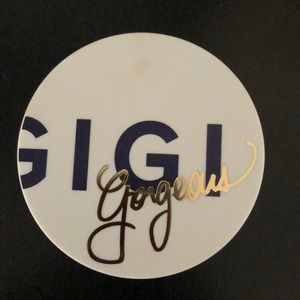 Gigi Gorgeous bronzer duo. The sick sculpt.